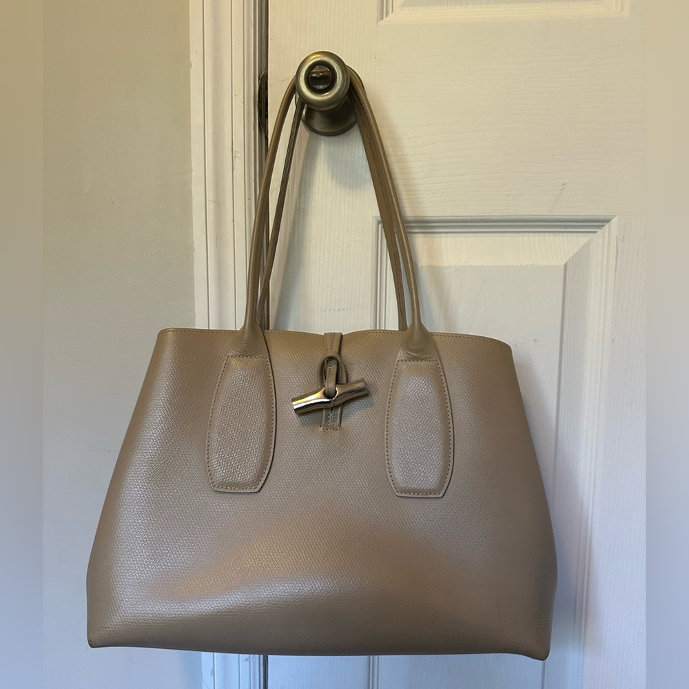 Longchamp Le Roseau Beige Tan Hand Bag